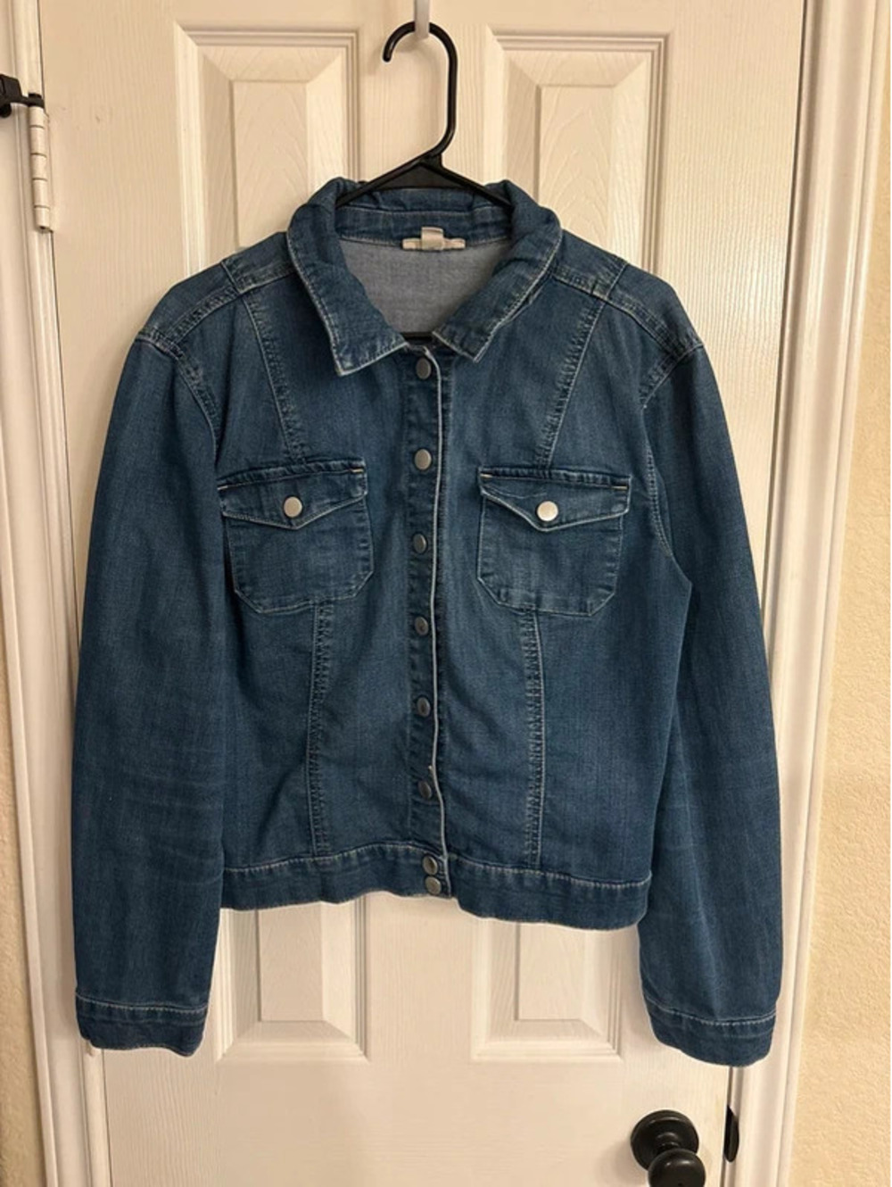 Westport Women’s Medium Y2K Blue Denim Jean Jacket Button Front Stretch Trucker